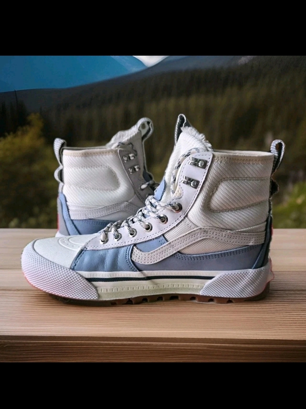 Vans Sk8-Hi Gore-Tex High Top Sneakers in White & Light Blue M8/W9.5 - Picture 2 of 10